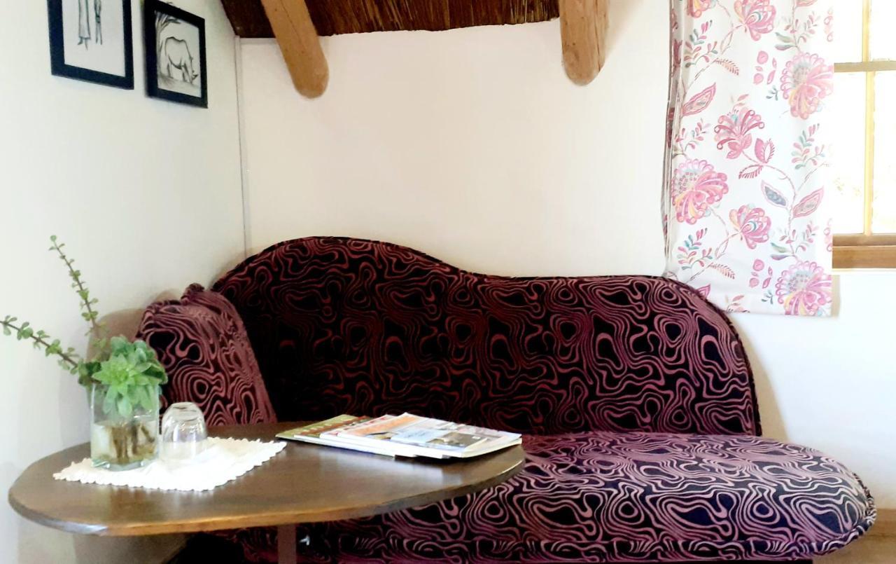 Gubas De Hoek Meet Eat Sleep Robertson Extérieur photo